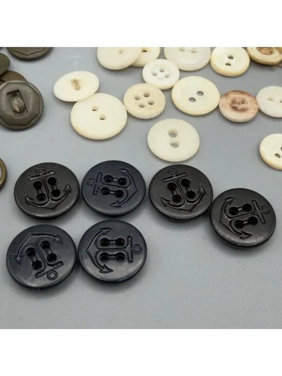 Vintage Glass Jar Assorted Buttons Mother of Pearl Variety Crochet Cover - Picture 13 of 16